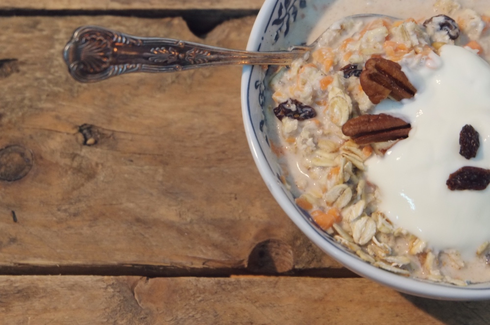 Carrot Cake Overnight Oats @ mehrpoweraufdauer.com 