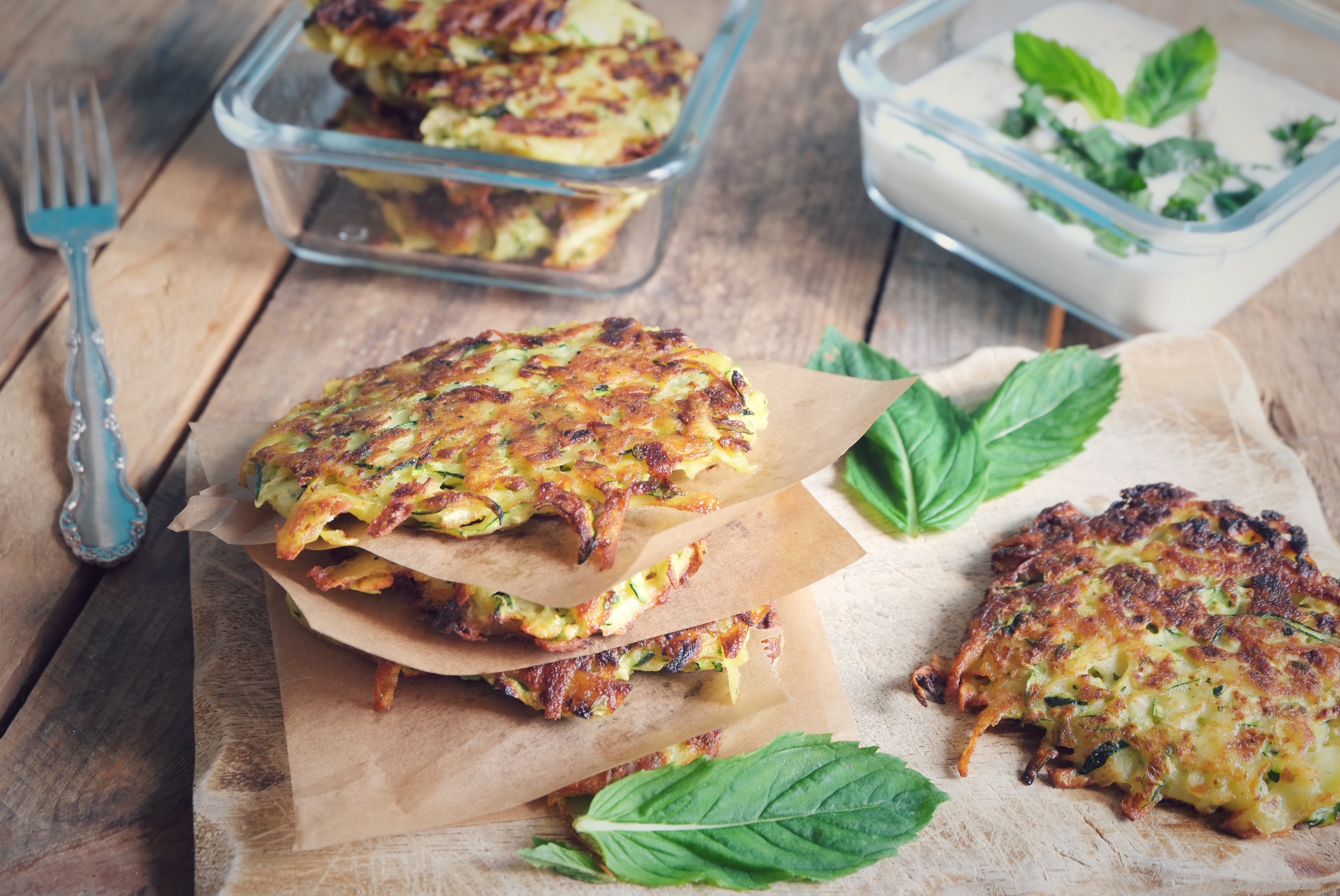 Zucchini-Fritters @ mehrpoweraufdauer.com